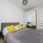 Elegant With Parking And Balcony By Renters