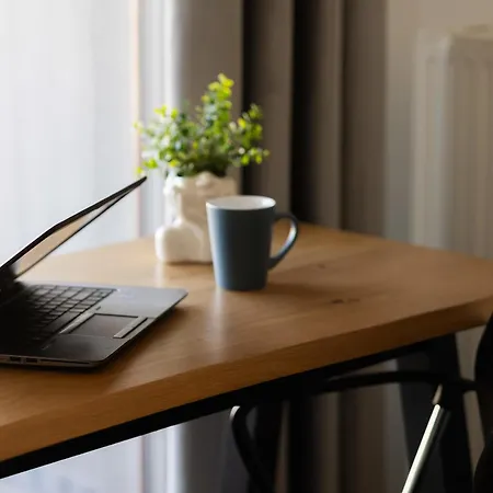 Lägenhet Elegant With Parking And Balcony By Renters Warszawa