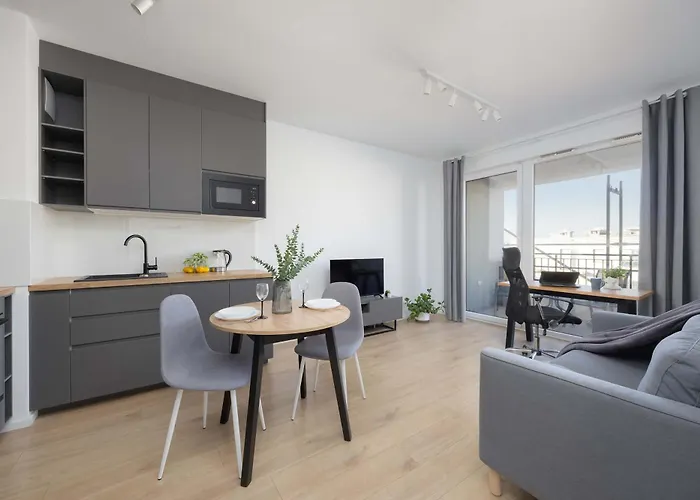 Elegant With Parking And Balcony By Renters Διαμέρισμα